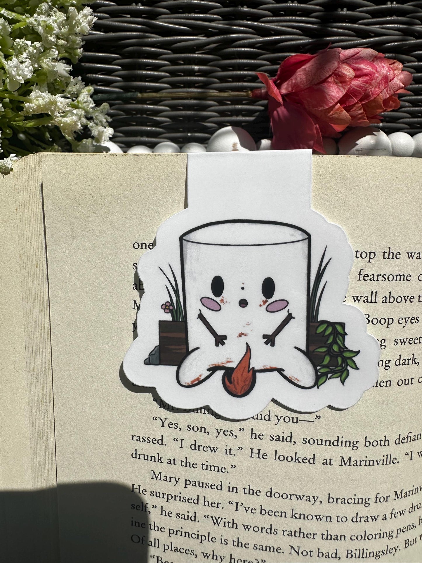 Adorable Marshmallow Magnetic Bookmark, Bookmark, Food & Drink Themed, Book Accessories, Gift For Reader, Planner Accessories